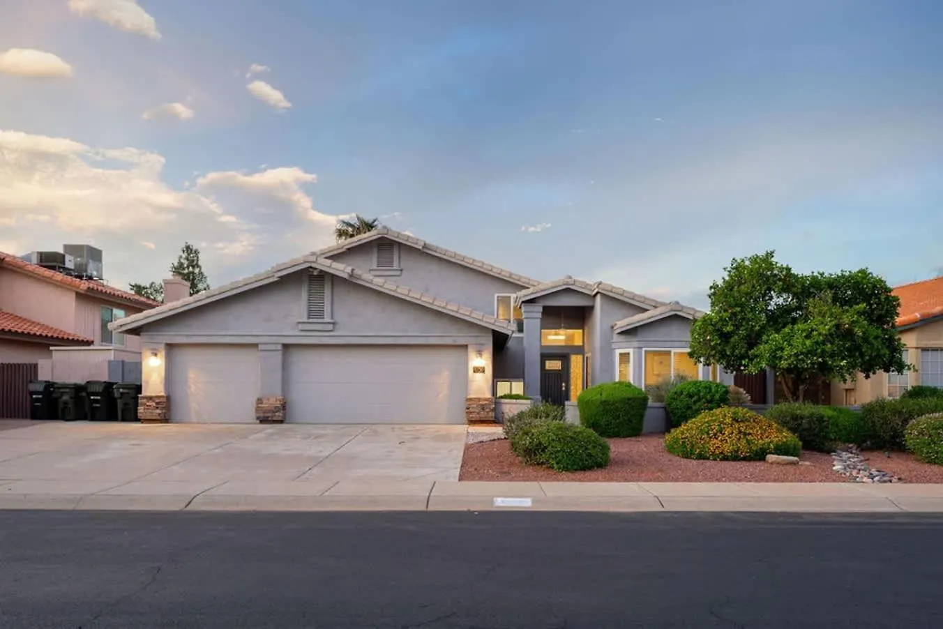 Holiday home Greenway Retreat - Luxe Kitchen Pool & Putt Phoenix United States